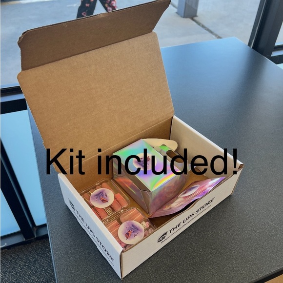 Pink Rhinestone Nail Set - Picture 2 of 2